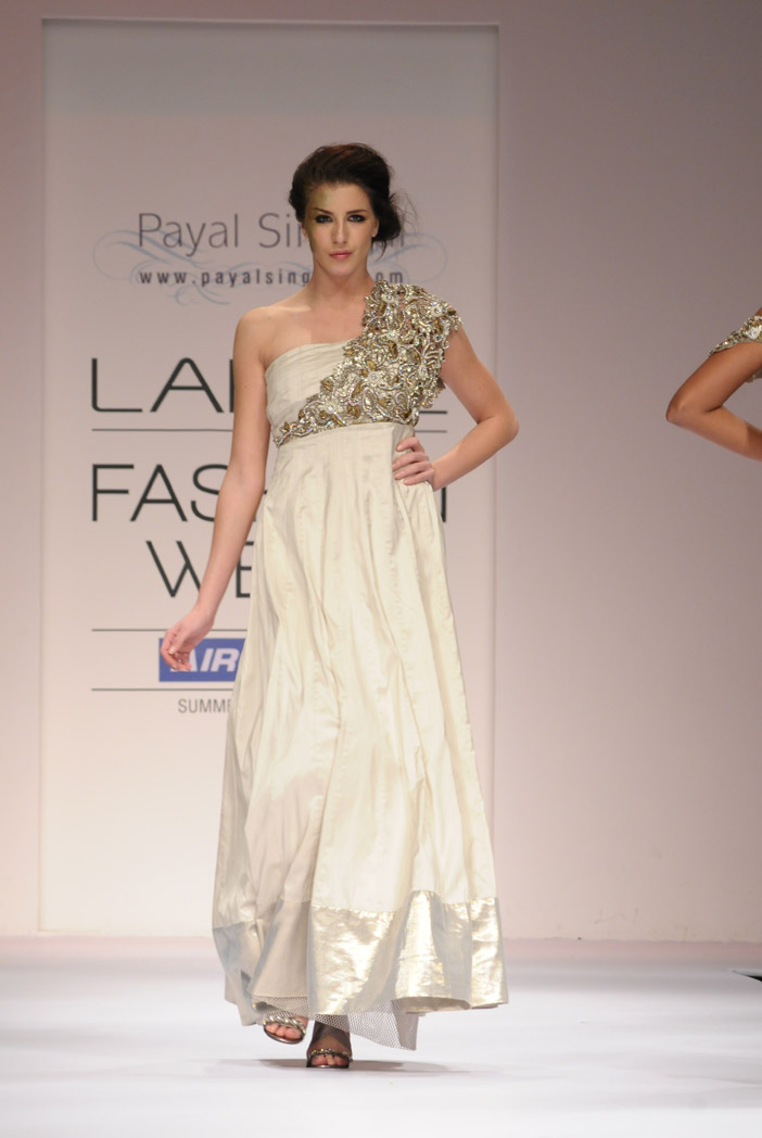 Payal Singhal Dresses Collection : PS-FW133 : Saba Gown